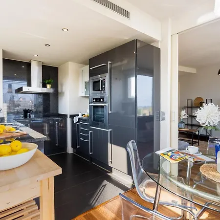 Forum Llull Apartment